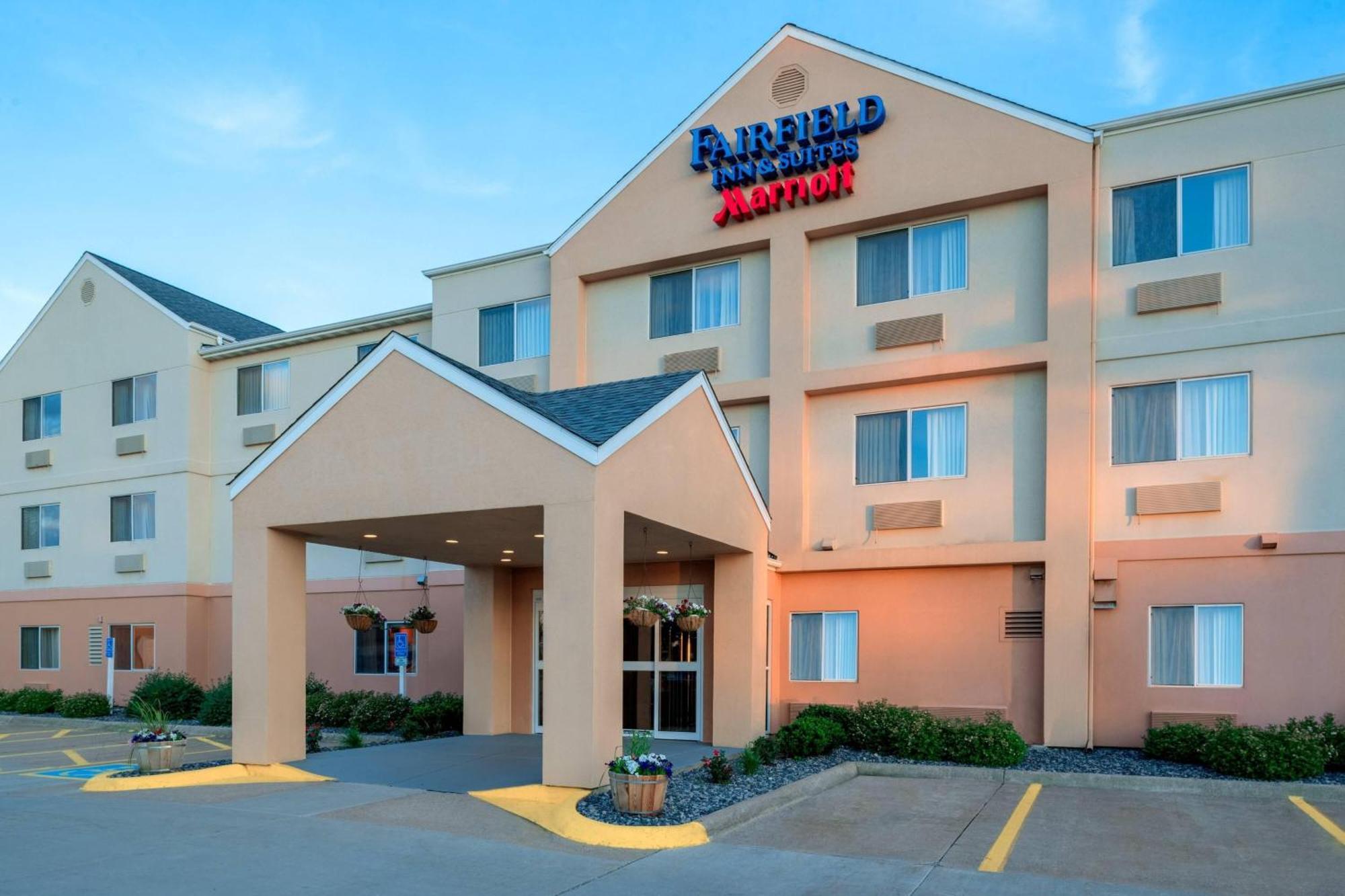Fairfield Inn & Suites Stevens Point Ngoại thất bức ảnh